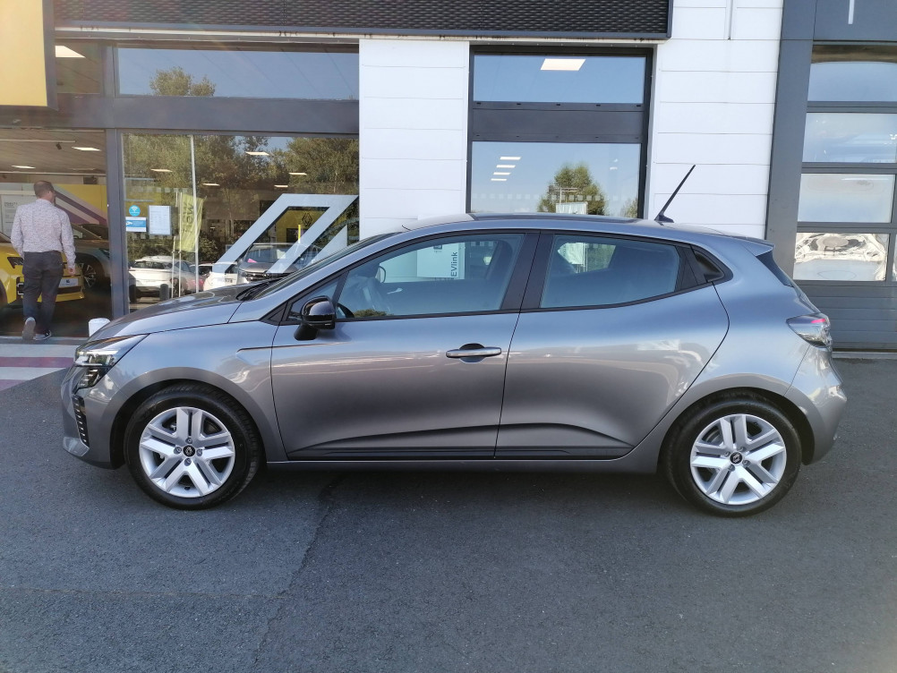 Acheter Renault Clio 5 Clio E-Tech full hybrid 145 Evolution 5p occasion dans les concessions du Groupe Faurie
