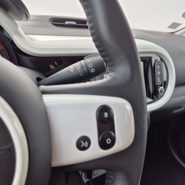 Acheter Renault Twingo 3 Twingo III TCe 95 Intens 5p occasion dans les concessions du Groupe Faurie