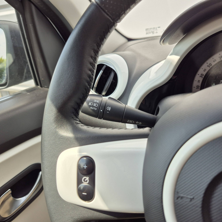 Acheter Renault Twingo 3 Twingo III TCe 95 Intens 5p occasion dans les concessions du Groupe Faurie