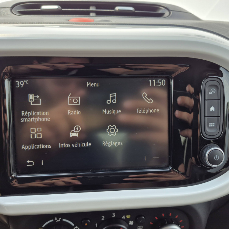 Acheter Renault Twingo 3 Twingo III TCe 95 Intens 5p occasion dans les concessions du Groupe Faurie