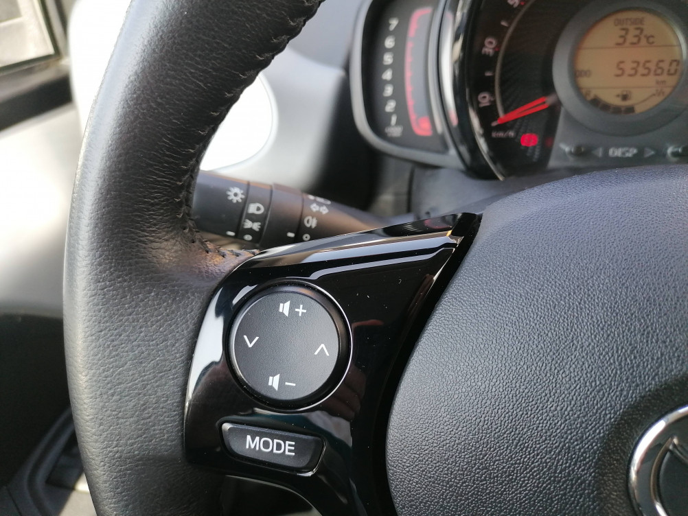 Acheter Toyota Aygo Aygo 1.0 VVT-i x-play 5p occasion dans les concessions du Groupe Faurie