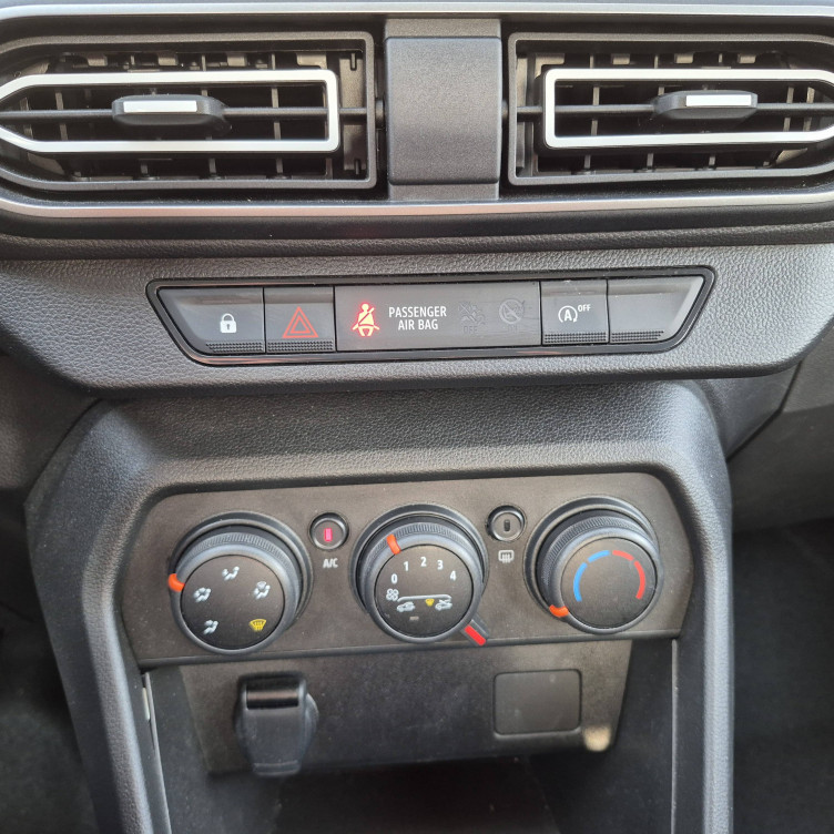 Acheter Dacia Sandero Sandero SCe 65 Expression 5p occasion dans les concessions du Groupe Faurie