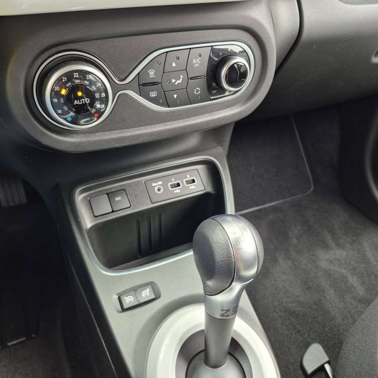 Acheter Renault Twingo Electrique Twingo III Achat Intégral - 21 Intens 5p occasion dans les concessions du Groupe Faurie