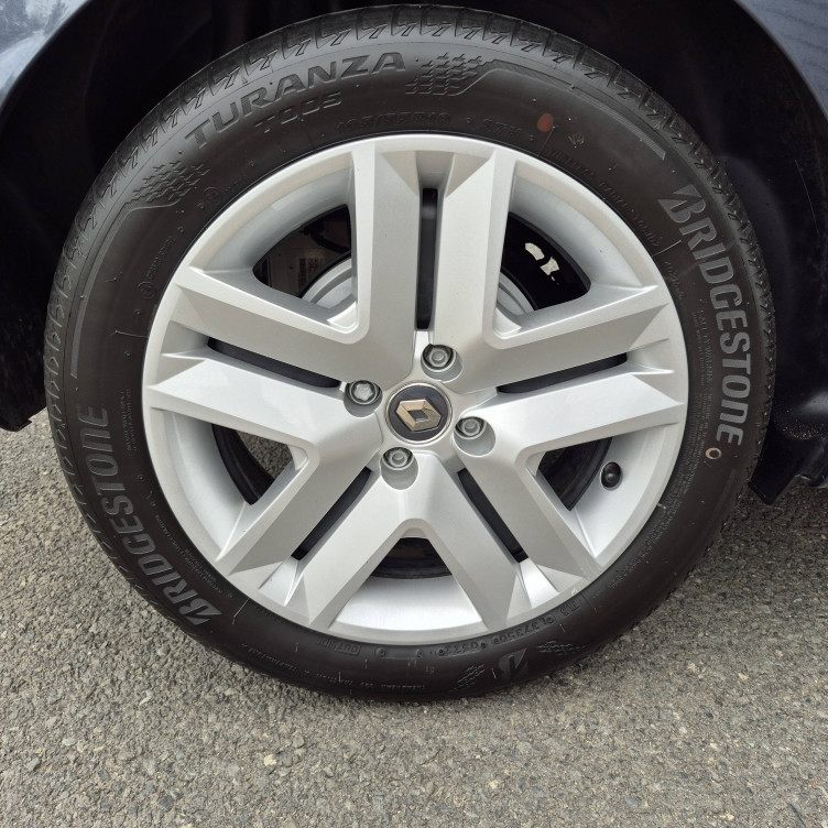 Acheter Renault Clio 5 Clio E-Tech 140 - 21N Business 5p occasion dans les concessions du Groupe Faurie