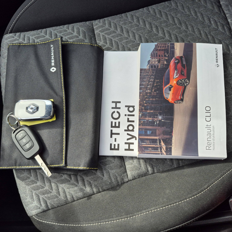 Acheter Renault Clio 5 Clio E-Tech 140 - 21N Limited 5p occasion dans les concessions du Groupe Faurie