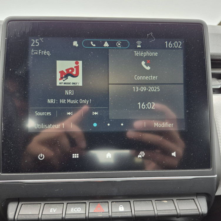 Acheter Renault Clio 5 Clio E-Tech 140 - 21N Limited 5p occasion dans les concessions du Groupe Faurie
