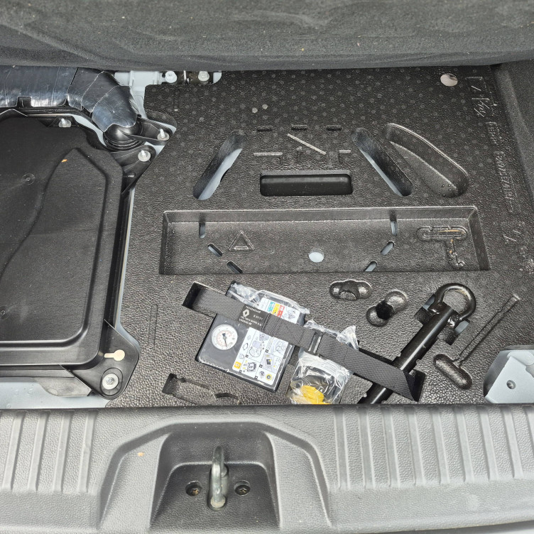 Acheter Renault Clio 5 Clio E-Tech 140 - 21N Limited 5p occasion dans les concessions du Groupe Faurie