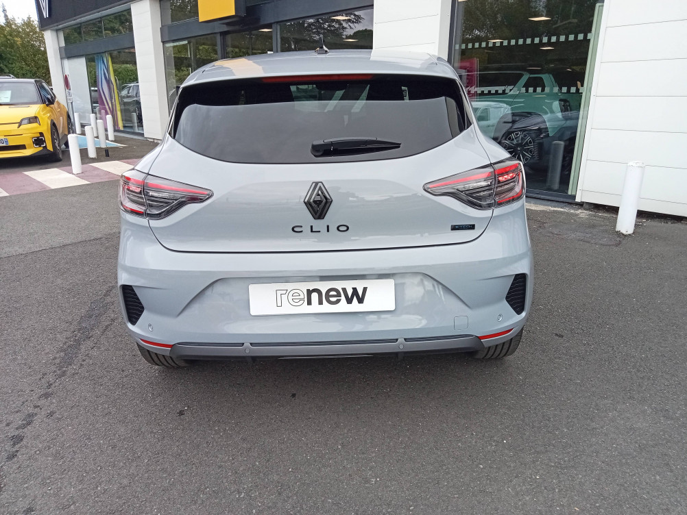 Acheter Renault Clio 5 Clio E-Tech full hybrid 145 ch GSR2 Esprit Alpine 5p occasion dans les concessions du Groupe Faurie