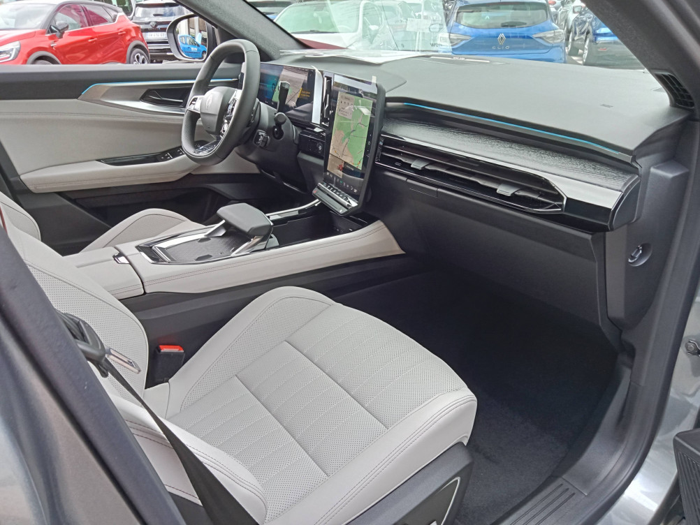 Acheter Renault Espace 6 Espace E-Tech full hybrid 200 5pl Iconic 5p occasion dans les concessions du Groupe Faurie