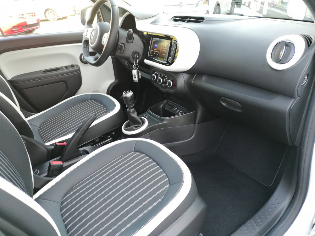 Acheter Renault Twingo 3 Twingo III TCe 95 Intens 5p occasion dans les concessions du Groupe Faurie