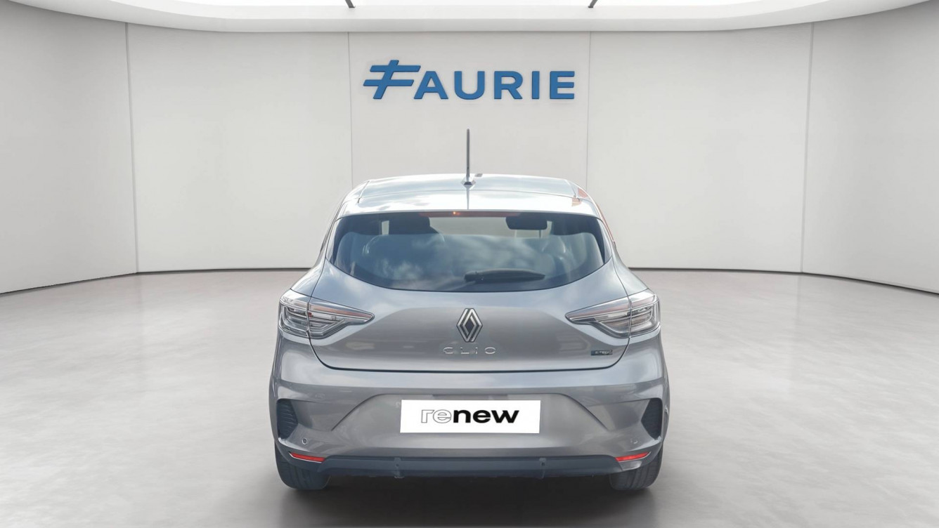 Acheter Renault Clio 5 Clio E-Tech full hybrid 145 Evolution 5p occasion dans les concessions du Groupe Faurie