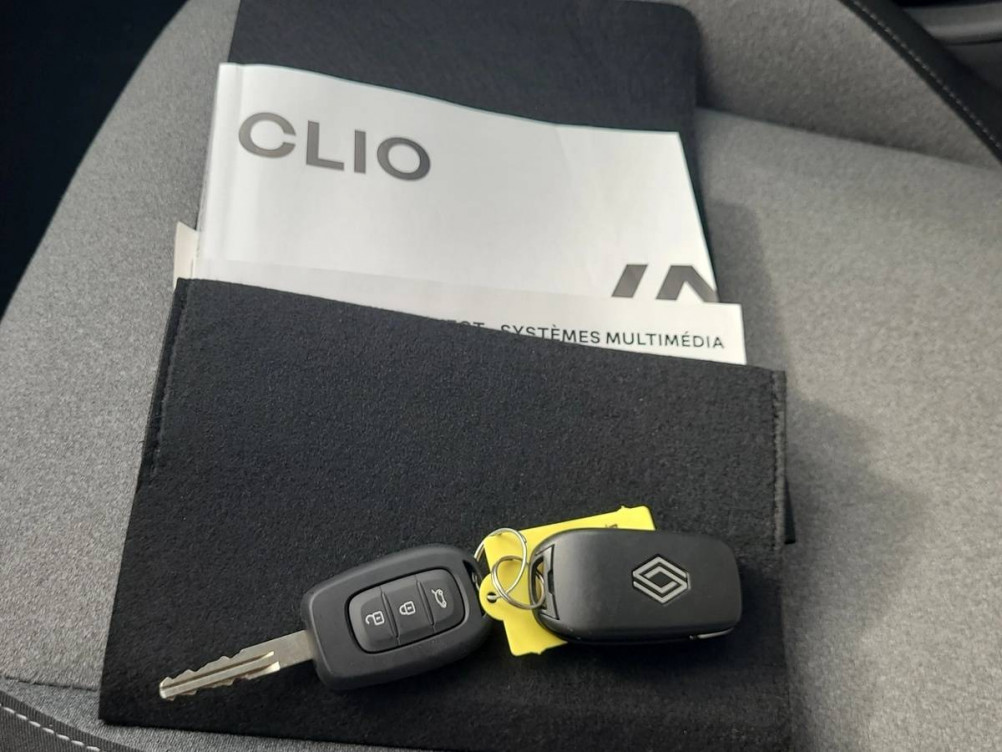 Acheter Renault Clio 5 Clio E-Tech full hybrid 145 Evolution 5p occasion dans les concessions du Groupe Faurie