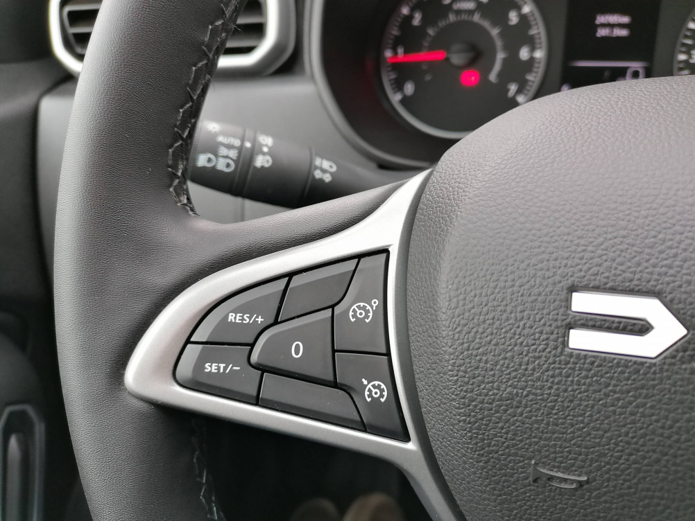 Acheter Dacia Duster Duster ECO-G 100 4x2 Journey 5p occasion dans les concessions du Groupe Faurie