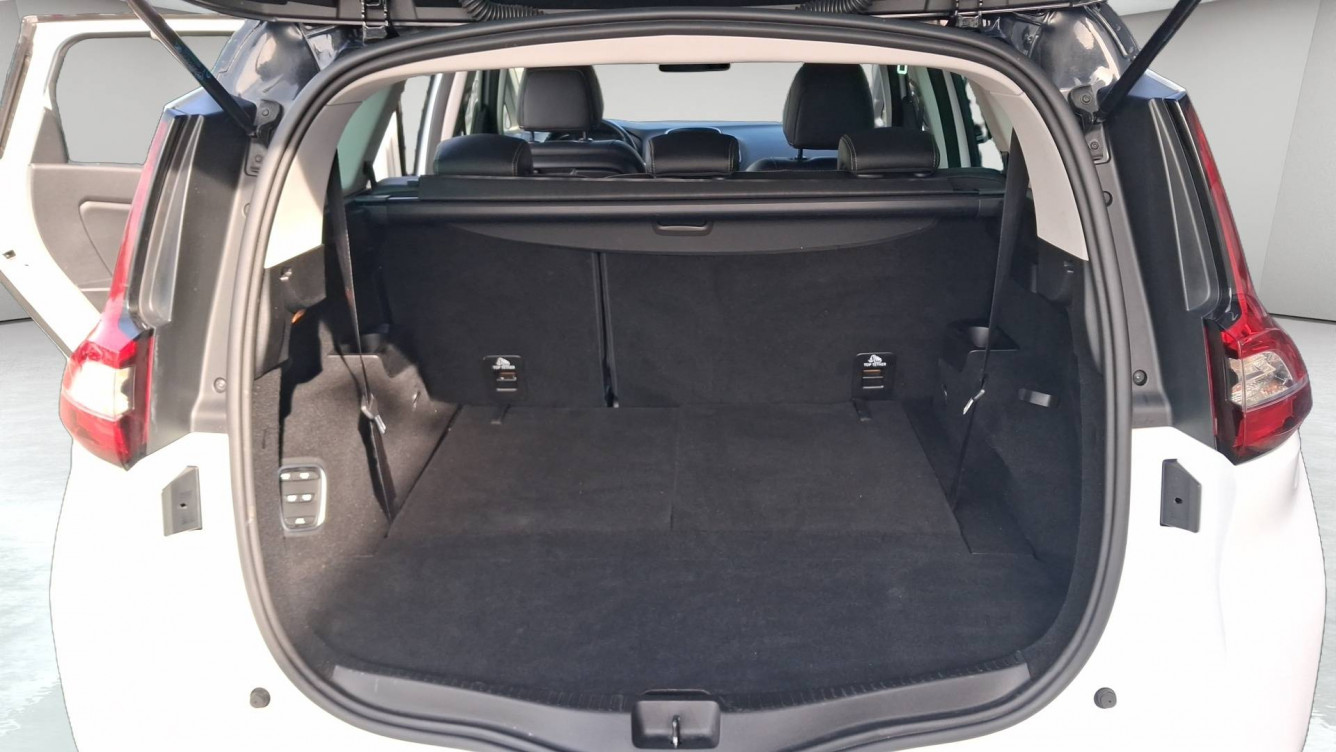 Acheter Renault Grand Scenic 4 Grand Scenic dCi 130 Energy Intens 5p occasion dans les concessions du Groupe Faurie