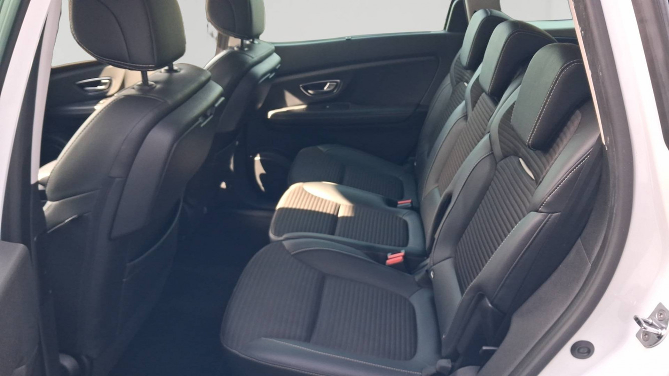 Acheter Renault Grand Scenic 4 Grand Scenic dCi 130 Energy Intens 5p occasion dans les concessions du Groupe Faurie