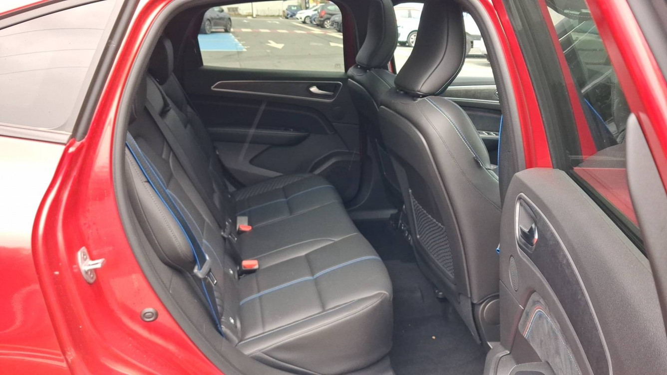 Acheter Renault Arkana Arkana E-Tech 145 - 23 esprit Alpine 5p occasion dans les concessions du Groupe Faurie