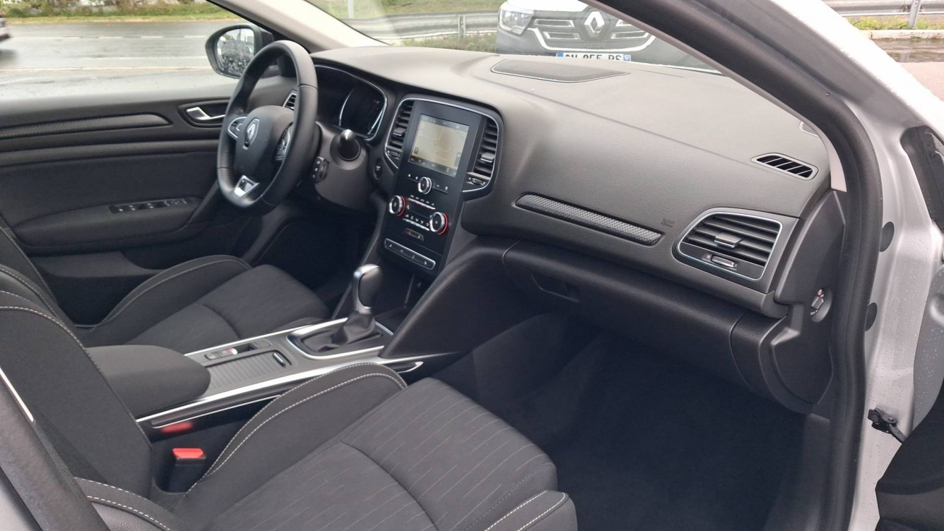 Acheter Renault Megane 4 Mégane IV Estate TCe 140 EDC FAP Business Intens 5p occasion dans les concessions du Groupe Faurie