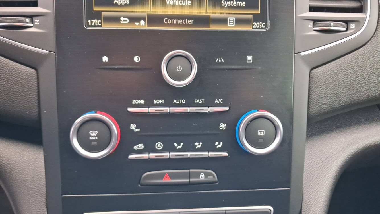 Acheter Renault Megane 4 Mégane IV Estate TCe 140 EDC FAP Business Intens 5p occasion dans les concessions du Groupe Faurie