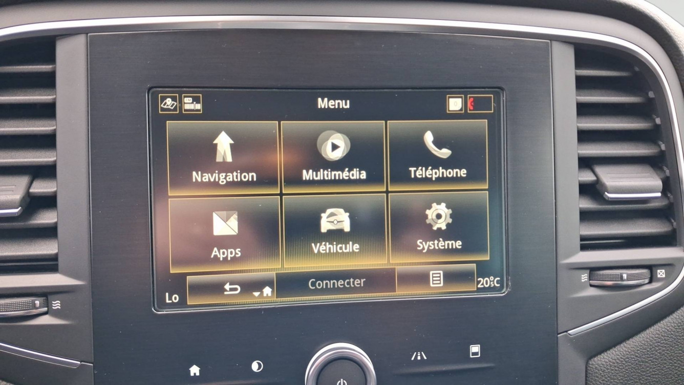 Acheter Renault Megane 4 Mégane IV Estate TCe 140 EDC FAP Business Intens 5p occasion dans les concessions du Groupe Faurie