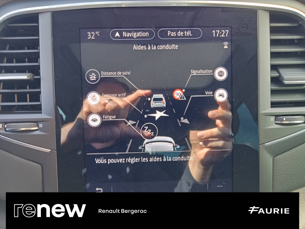 Acheter Renault Megane 4 Megane IV Berline Blue dCi 115 EDC Techno 5p occasion dans les concessions du Groupe Faurie