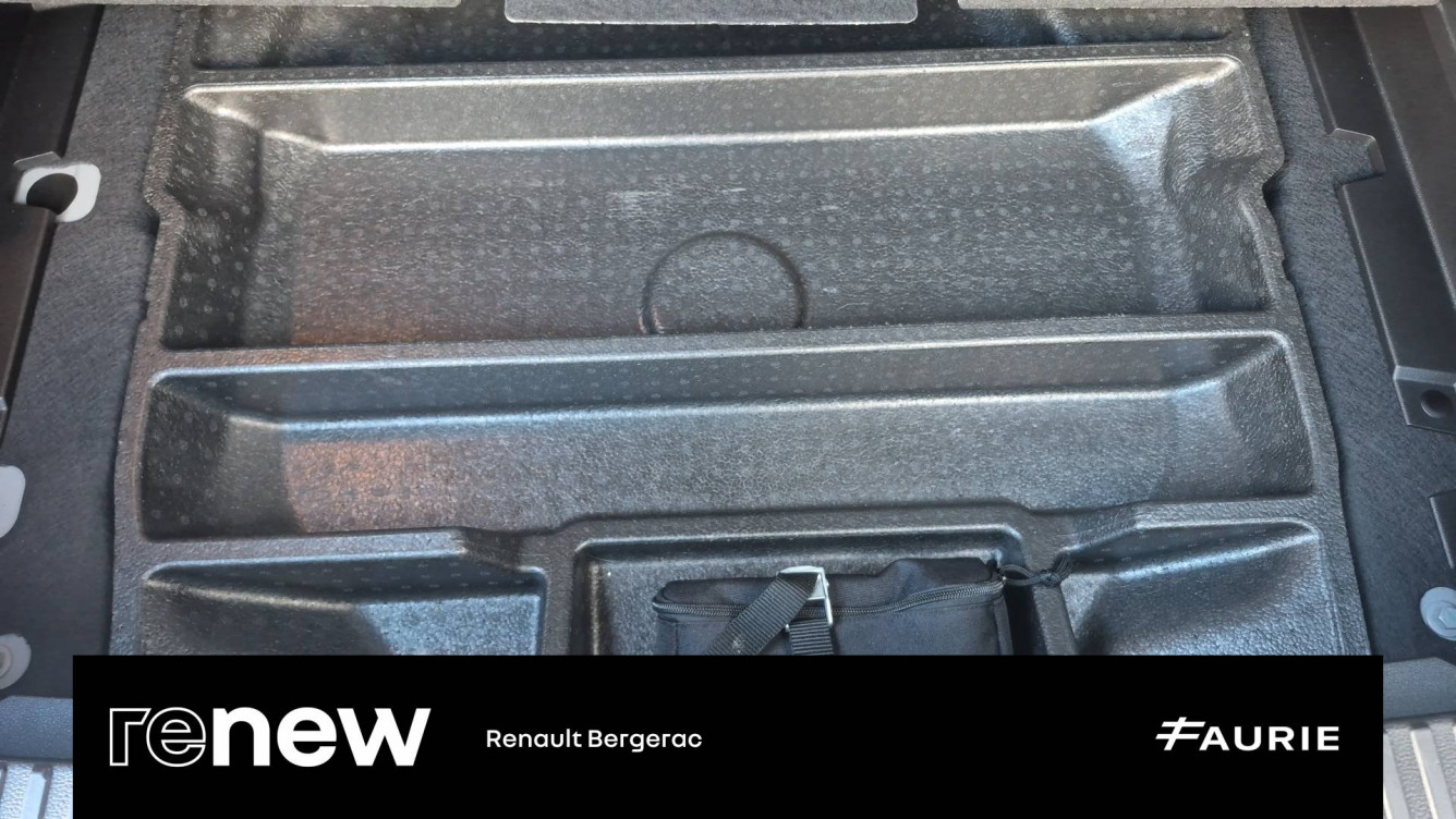 Acheter Renault Austral Austral mild hybrid 160 auto Techno esprit Alpine 5p occasion dans les concessions du Groupe Faurie