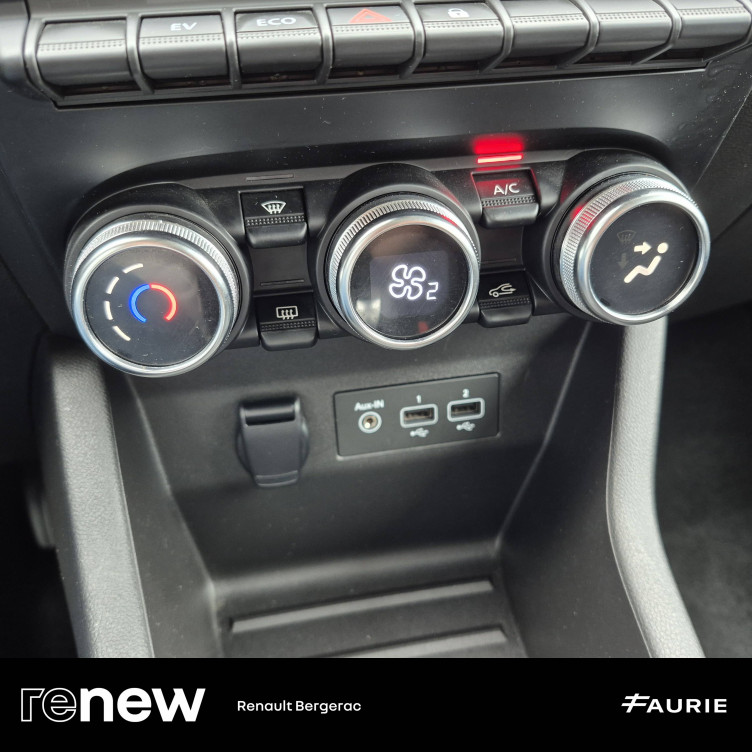 Acheter Renault Clio 5 Clio E-Tech 140 - 21N Business 5p occasion dans les concessions du Groupe Faurie