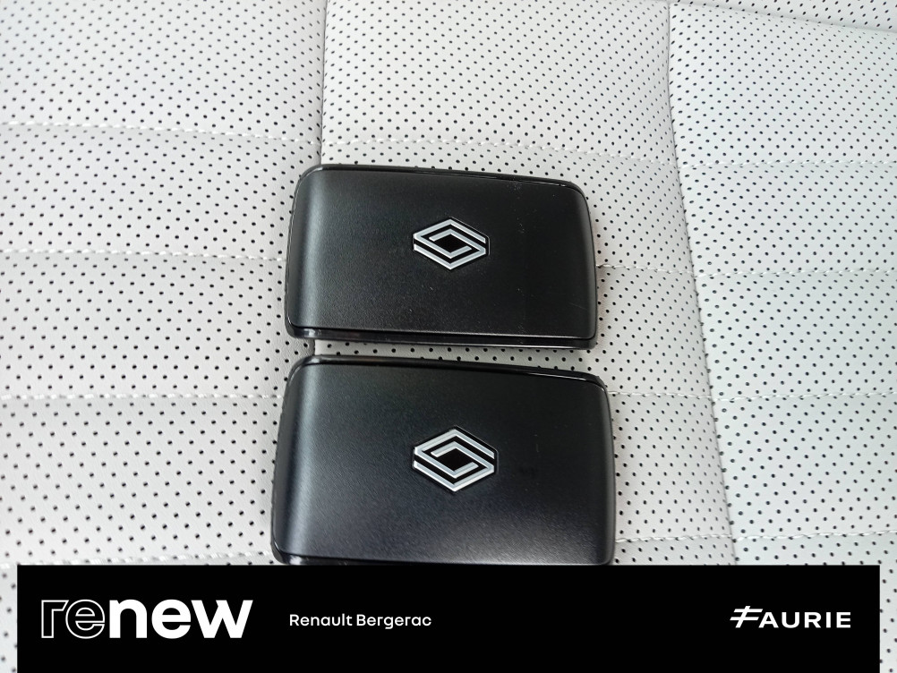 Acheter Renault Espace 6 Espace E-Tech full hybrid 200 5pl Iconic 5p occasion dans les concessions du Groupe Faurie