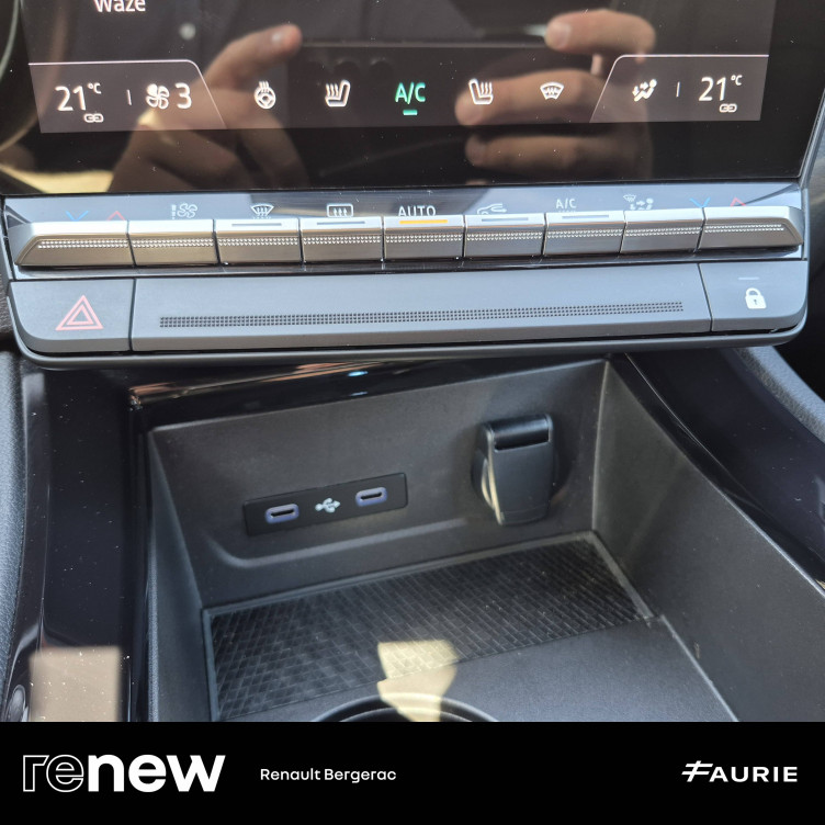 Acheter Renault Austral Austral E-Tech hybrid 200 Iconic 5p occasion dans les concessions du Groupe Faurie