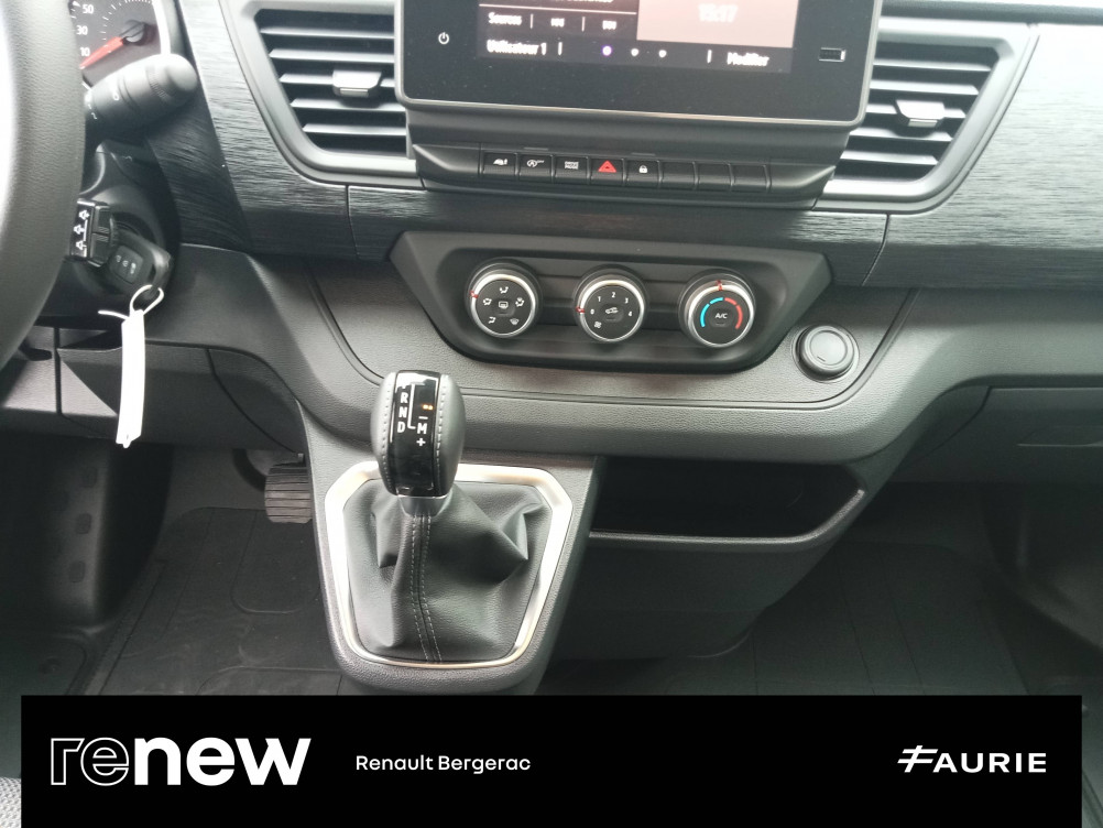 Acheter Renault Trafic 3 Trafic L2 dCi 150 Energy S&S EDC Zen 4p occasion dans les concessions du Groupe Faurie