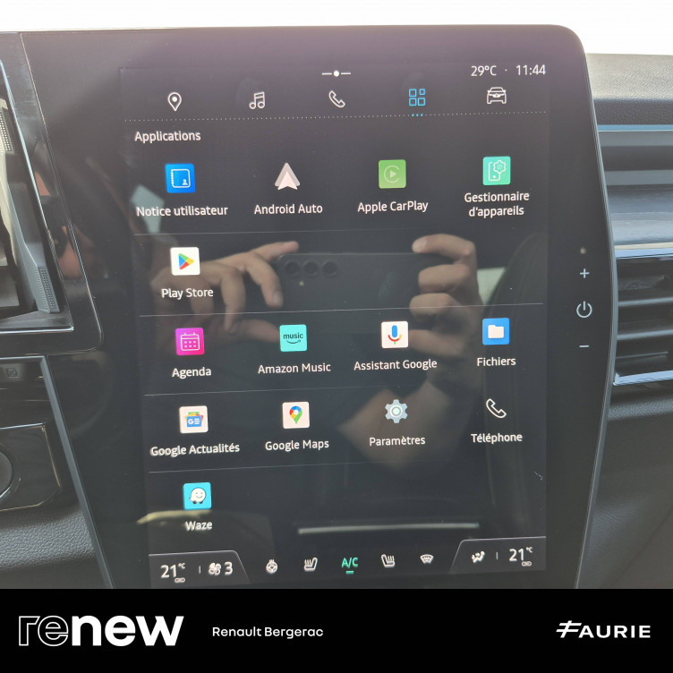 Acheter Renault Austral Austral E-Tech hybrid 200 Iconic 5p occasion dans les concessions du Groupe Faurie