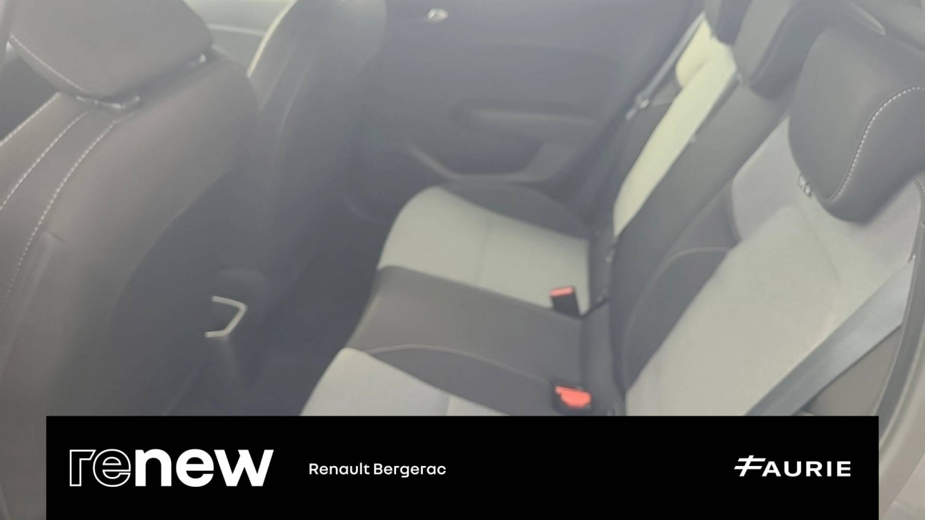 Acheter Renault Clio 5 Clio E-Tech full hybrid 145 Evolution 5p occasion dans les concessions du Groupe Faurie