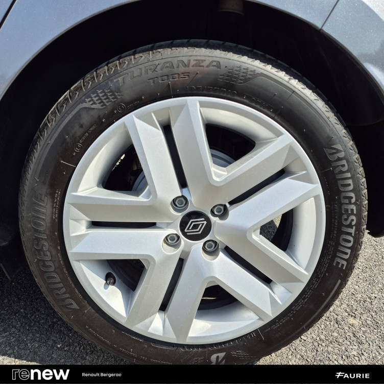 Acheter Renault Clio 5 Clio E-Tech full hybrid 145 Evolution 5p occasion dans les concessions du Groupe Faurie