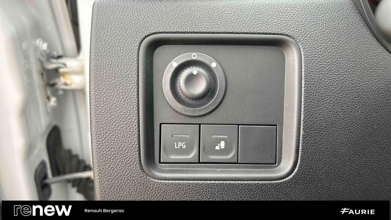 Acheter Dacia Duster Duster ECO-G 100 4x2 Journey 5p occasion dans les concessions du Groupe Faurie