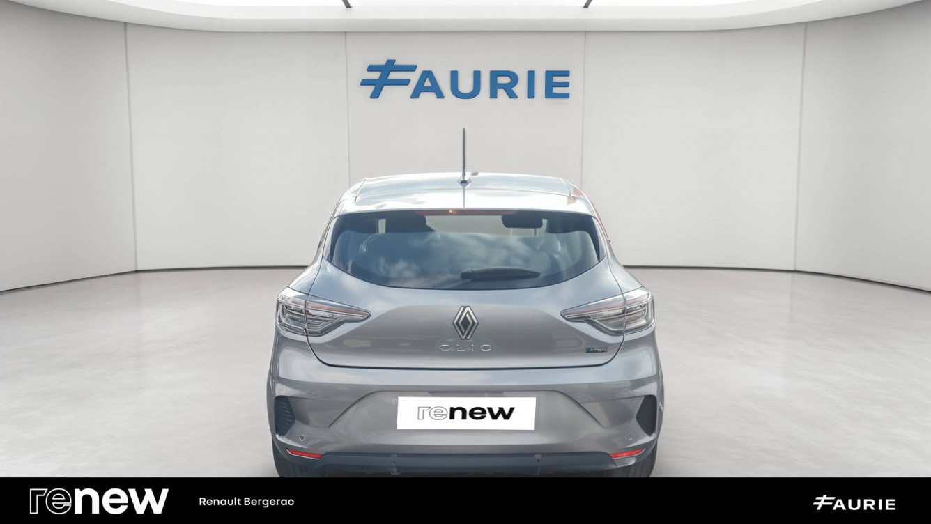 Acheter Renault Clio 5 Clio E-Tech full hybrid 145 Evolution 5p occasion dans les concessions du Groupe Faurie