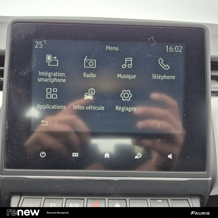 Acheter Renault Clio 5 Clio E-Tech 140 - 21N Limited 5p occasion dans les concessions du Groupe Faurie