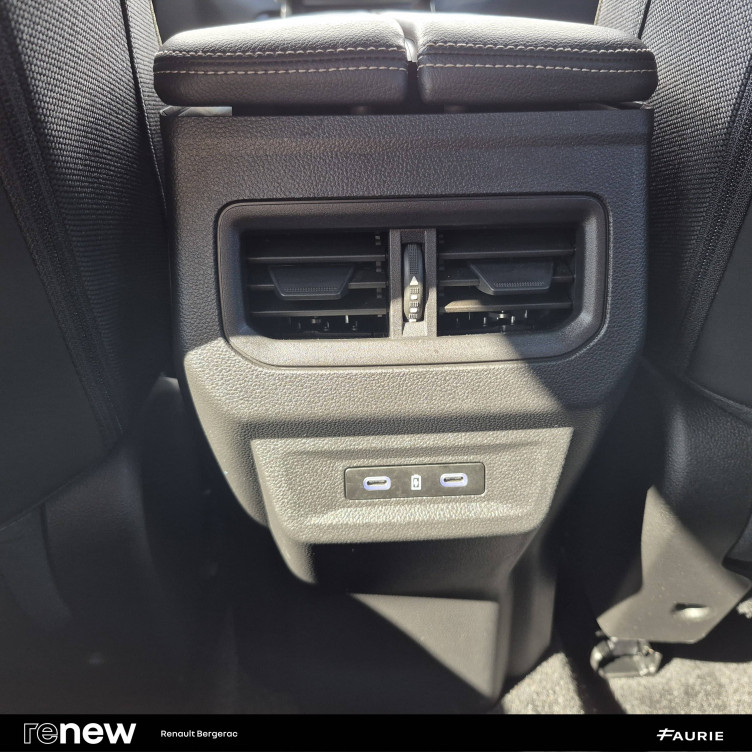 Acheter Renault Austral Austral E-Tech hybrid 200 Iconic 5p occasion dans les concessions du Groupe Faurie