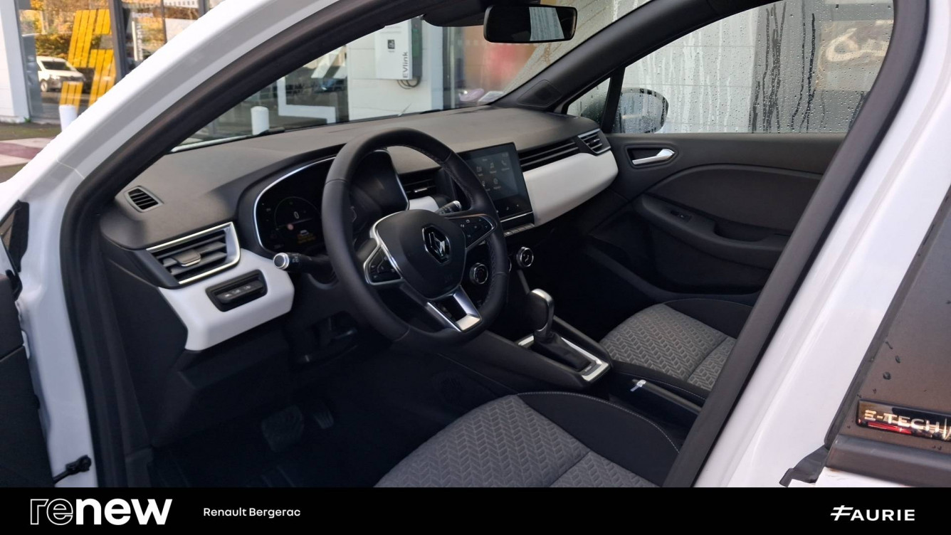 Acheter Renault Clio 5 Clio E-Tech 140 Limited 5p occasion dans les concessions du Groupe Faurie