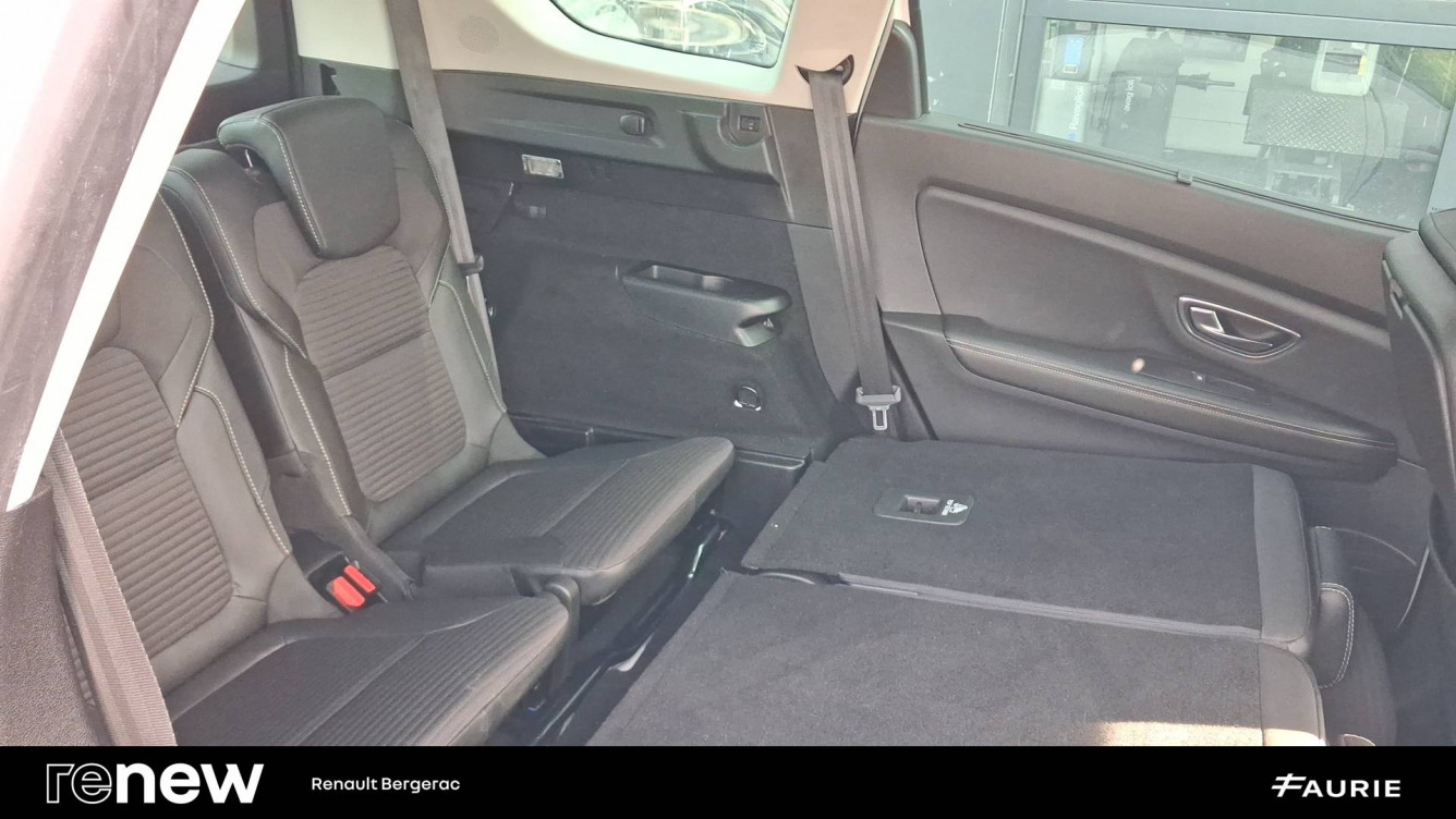 Acheter Renault Grand Scenic 4 Grand Scenic dCi 130 Energy Intens 5p occasion dans les concessions du Groupe Faurie