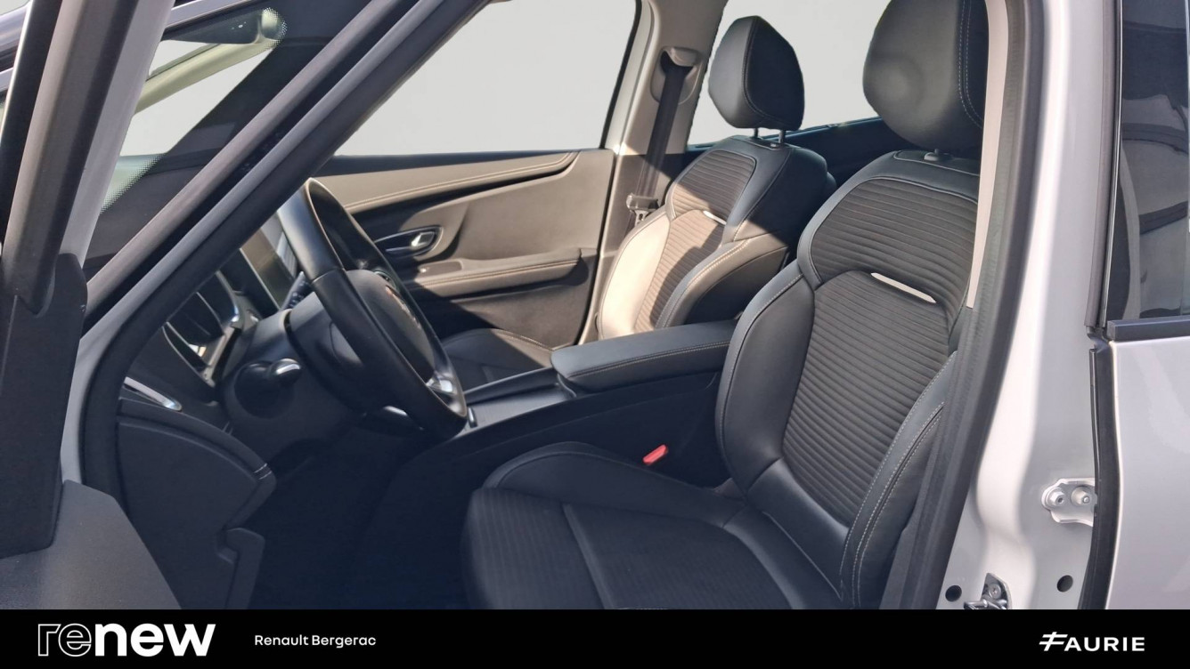Acheter Renault Grand Scenic 4 Grand Scenic dCi 130 Energy Intens 5p occasion dans les concessions du Groupe Faurie