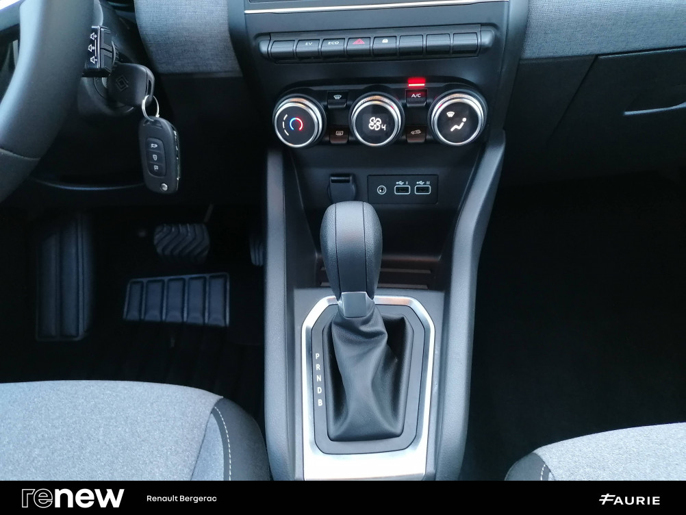 Acheter Renault Clio 5 Clio E-Tech full hybrid 145 Evolution 5p occasion dans les concessions du Groupe Faurie