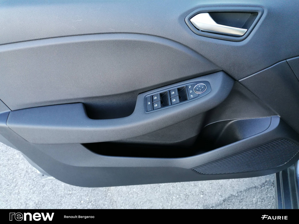 Acheter Renault Clio 5 Clio E-Tech full hybrid 145 Evolution 5p occasion dans les concessions du Groupe Faurie