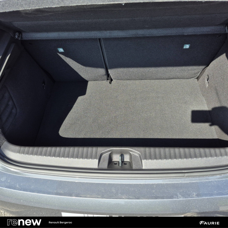 Acheter Renault Clio 5 Clio E-Tech full hybrid 145 Evolution 5p occasion dans les concessions du Groupe Faurie