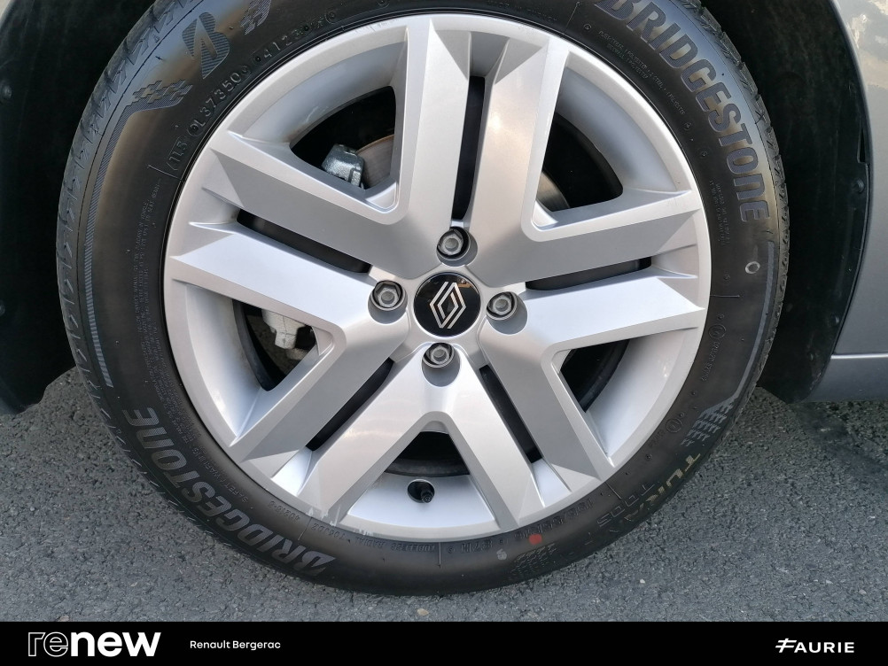 Acheter Renault Clio 5 Clio E-Tech full hybrid 145 Evolution 5p occasion dans les concessions du Groupe Faurie