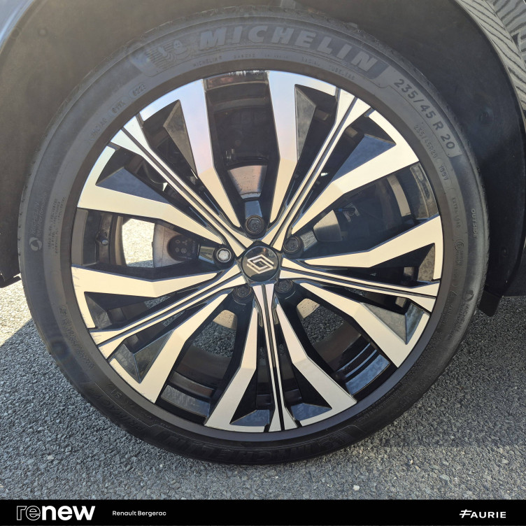 Acheter Renault Austral Austral E-Tech hybrid 200 Iconic 5p occasion dans les concessions du Groupe Faurie