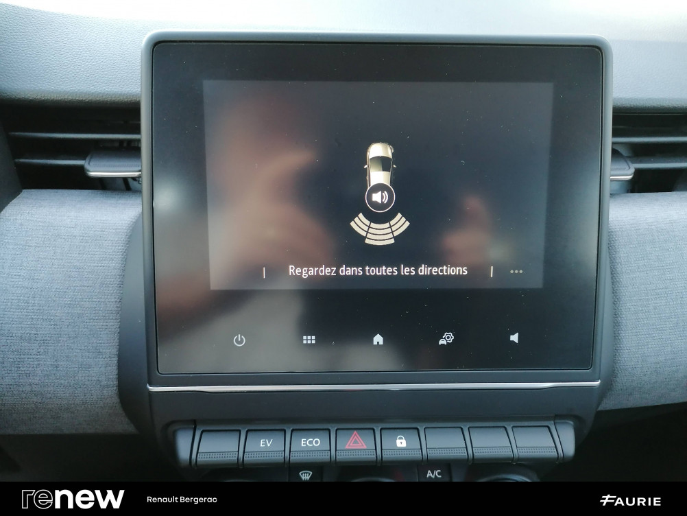 Acheter Renault Clio 5 Clio E-Tech full hybrid 145 Evolution 5p occasion dans les concessions du Groupe Faurie