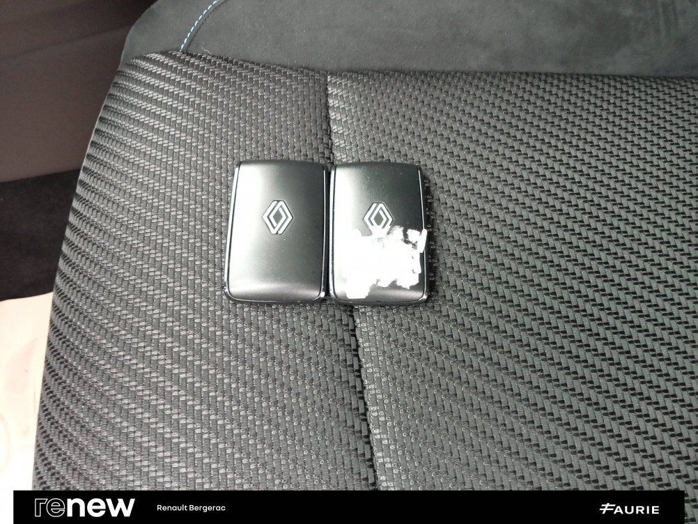 Acheter Renault Espace 6 Espace E-Tech hybrid 200 esprit Alpine 5p occasion dans les concessions du Groupe Faurie