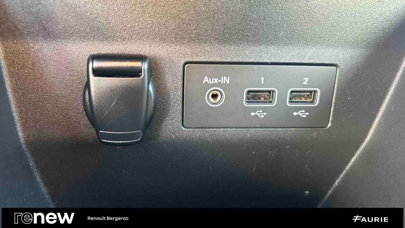 Acheter Renault Clio 5 Clio SCe 65 - 21 Limited 5p occasion dans les concessions du Groupe Faurie