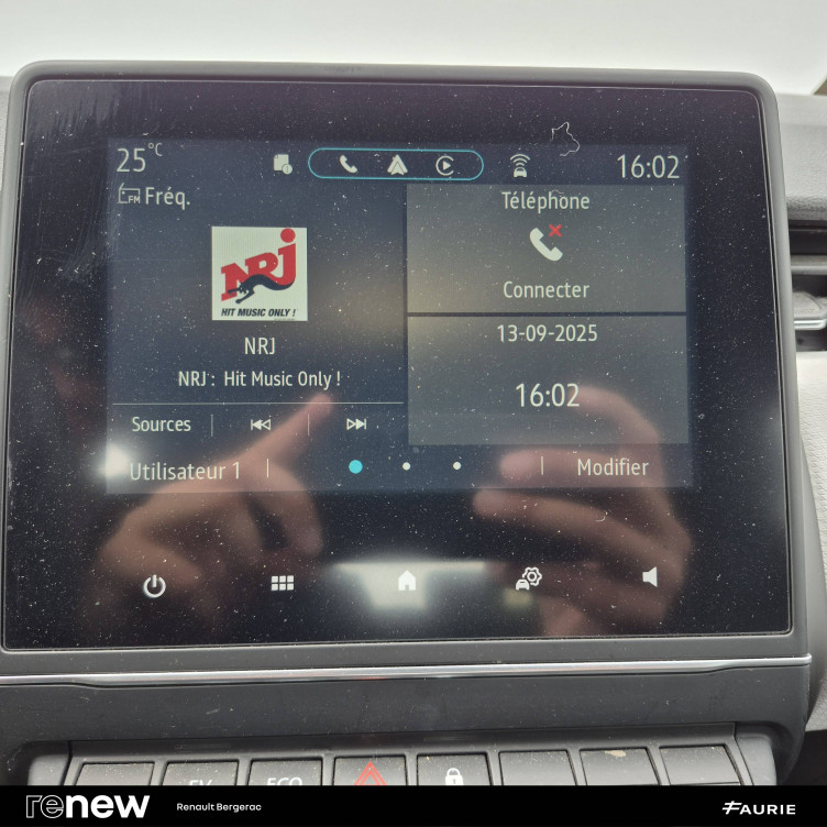 Acheter Renault Clio 5 Clio E-Tech 140 - 21N Limited 5p occasion dans les concessions du Groupe Faurie