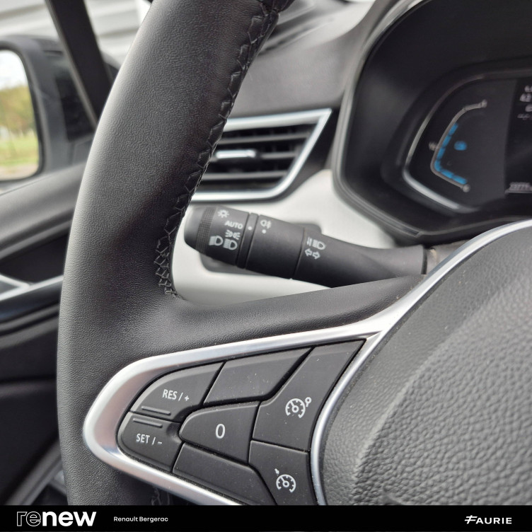 Acheter Renault Clio 5 Clio E-Tech 140 - 21N Limited 5p occasion dans les concessions du Groupe Faurie