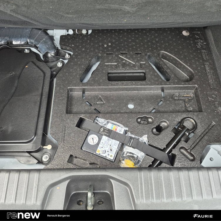 Acheter Renault Clio 5 Clio E-Tech 140 - 21N Limited 5p occasion dans les concessions du Groupe Faurie